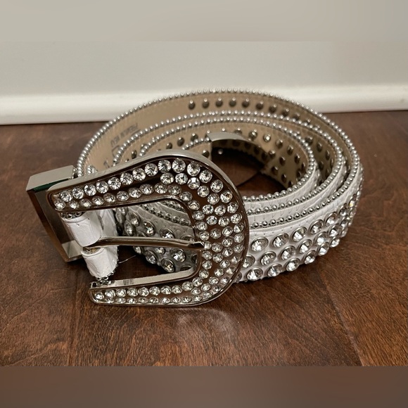 DNA Premium White & Silver Diamond Rhinestone Cowgirl Crocodile Belt Size XL - Picture 2 of 7